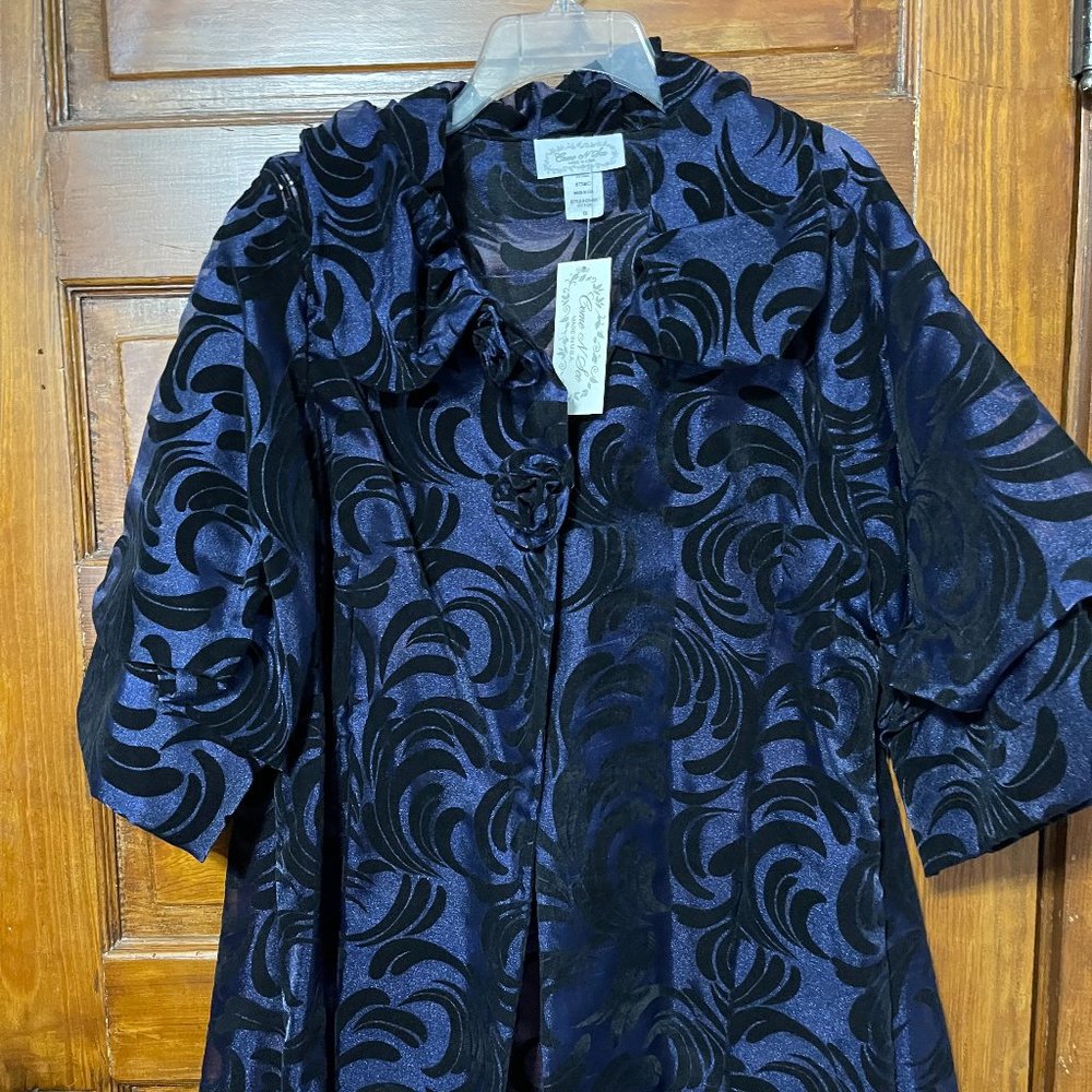 Dressy Jacket with Flowered Buttons 1X Color: Metallic black and blue
